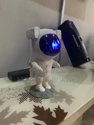 ASTRONAUT STAR PROJECTOR – Bring the Galaxy Home!