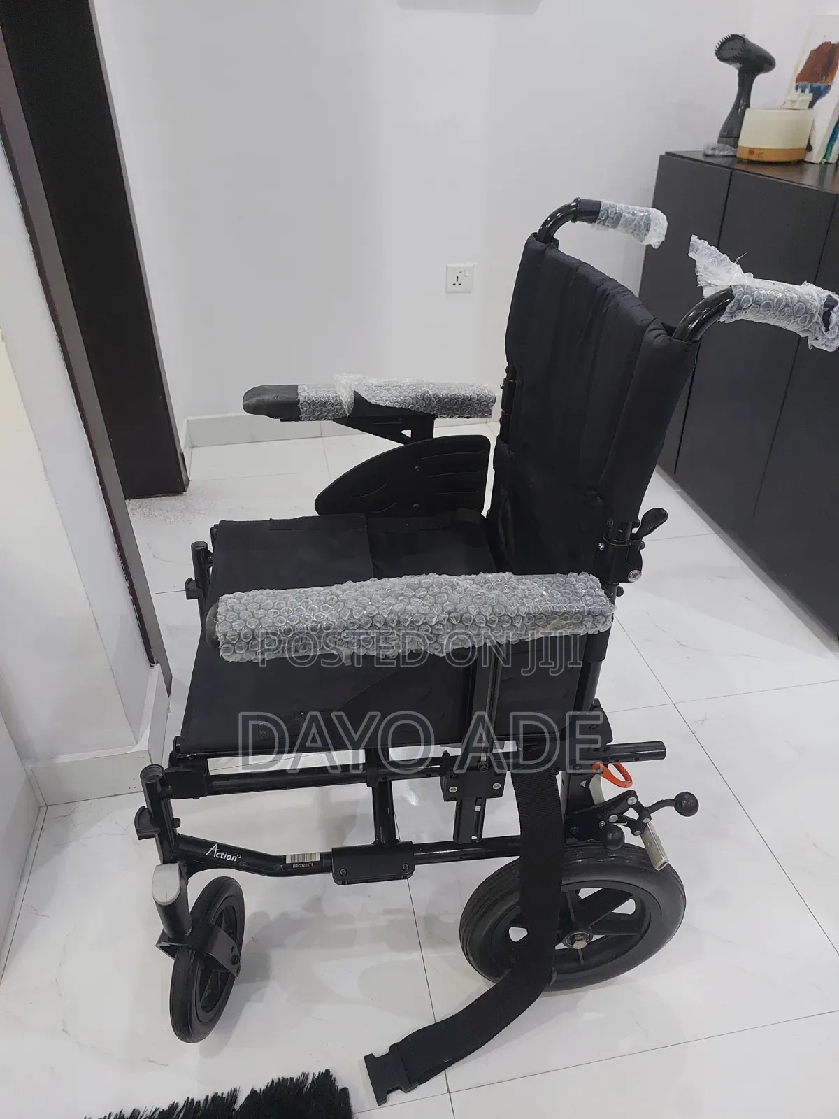 Foldable Detachable Wheelchair