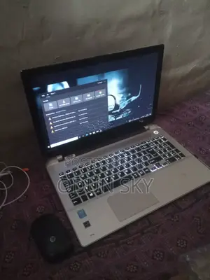 Laptop Toshiba Satellite S50 8GB Intel Core i7 HDD+SSD 500GB