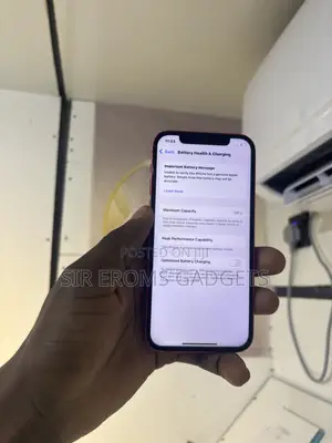 Apple iPhone 12 64 GB Red