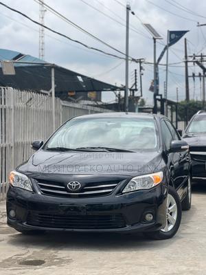 Toyota Corolla 2010 White