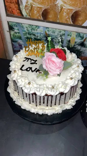 Size 10 2 Layers Birthday Cake