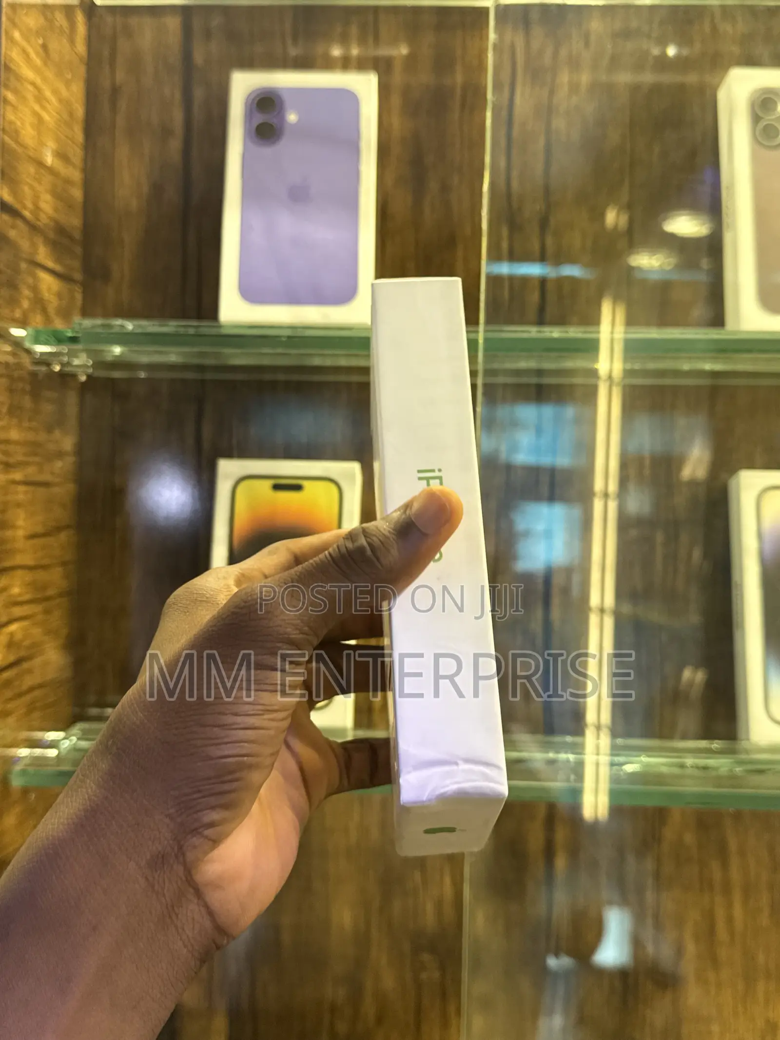 New Apple iPhone 15 128 GB Green