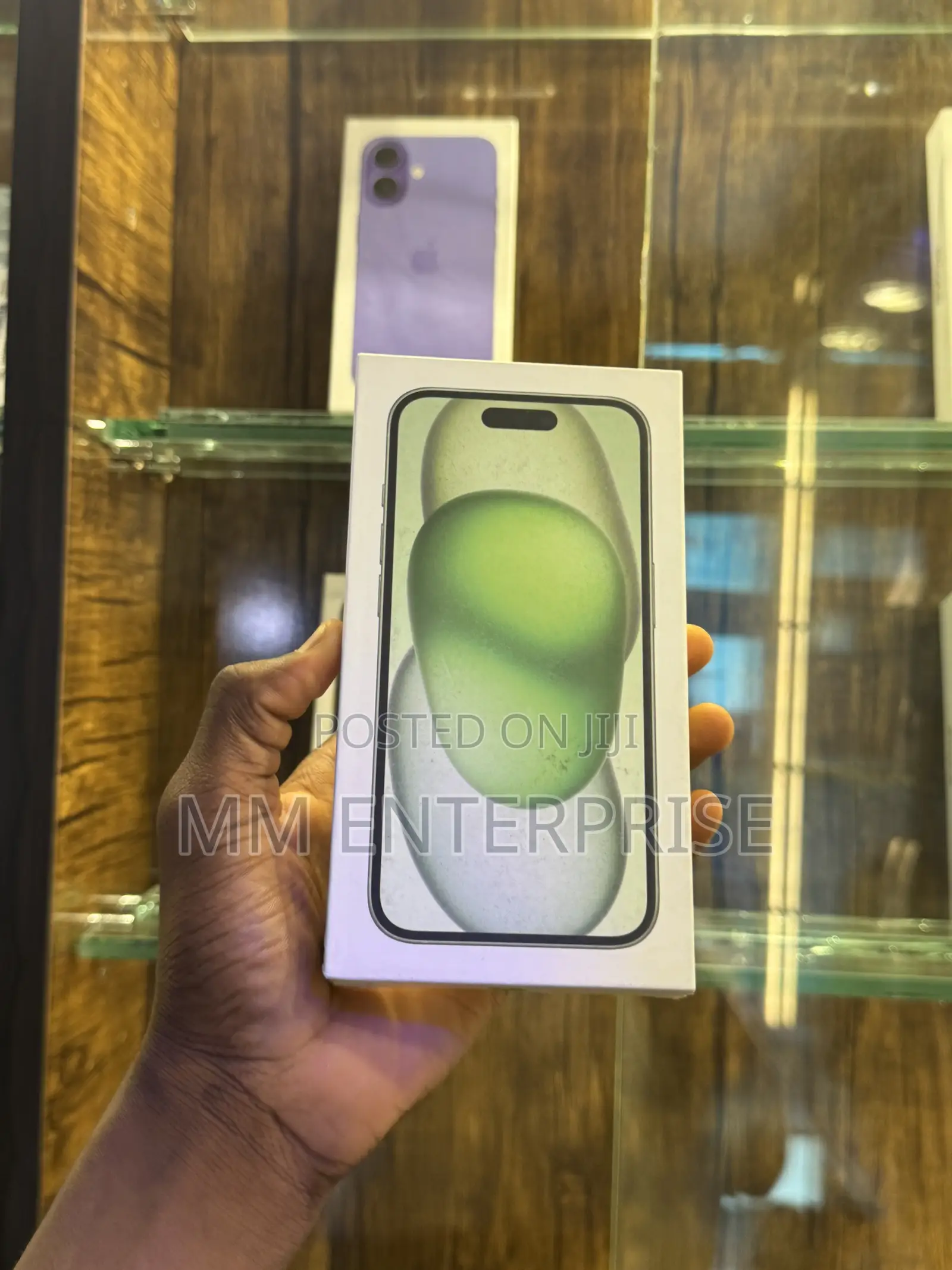 New Apple iPhone 15 128 GB Green