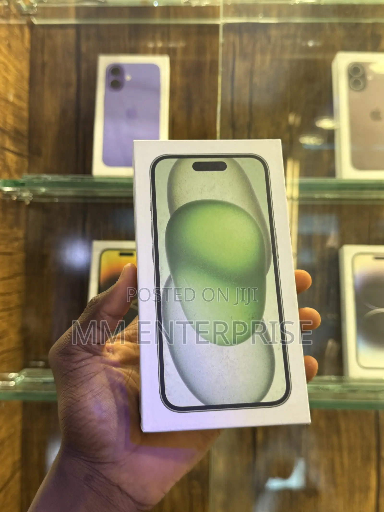 New Apple iPhone 15 128 GB Green