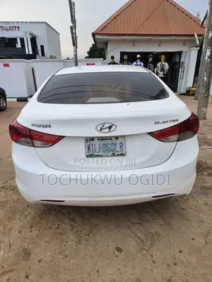 Hyundai Elantra 2013 White