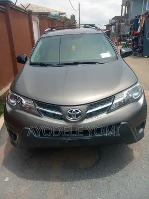 Toyota RAV4 LE 4dr SUV (2.5L 4cyl 6A) 2014 Gray