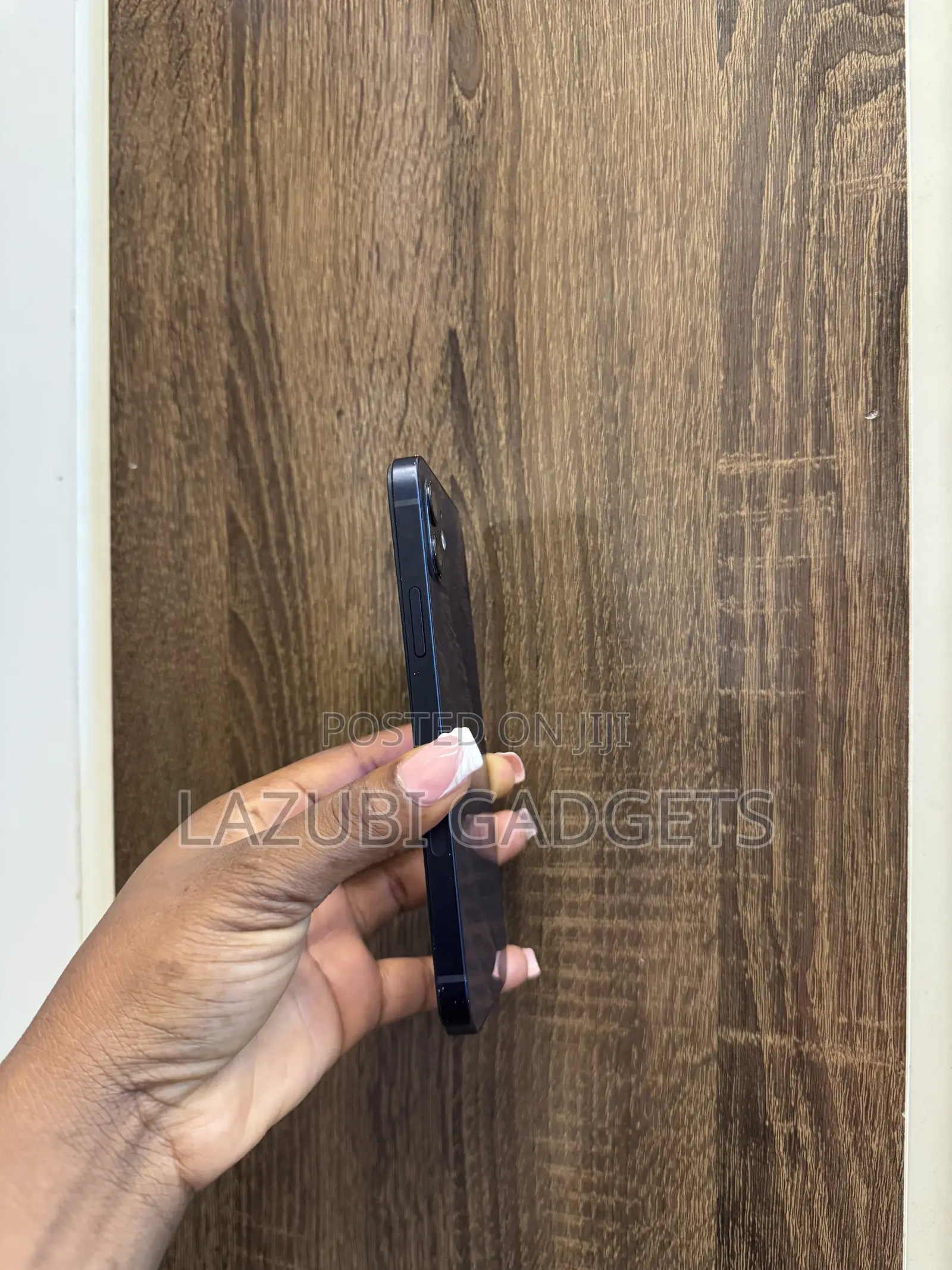 Apple iPhone 12 64 GB Black