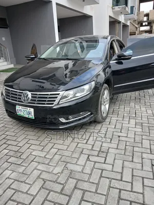 Volkswagen Passat 2013 Black