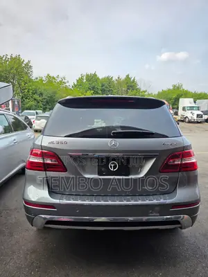 Mercedes-Benz M Class ML350 4MATIC 4dr SUV AWD (3.5L 6cyl 7A) 2014 Gray