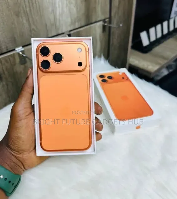 New Apple iPhone 17 Pro Max 256 GB Orange