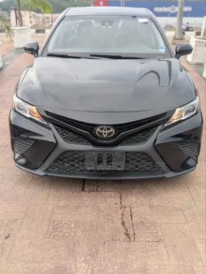 Toyota Camry SE FWD 2020 Black