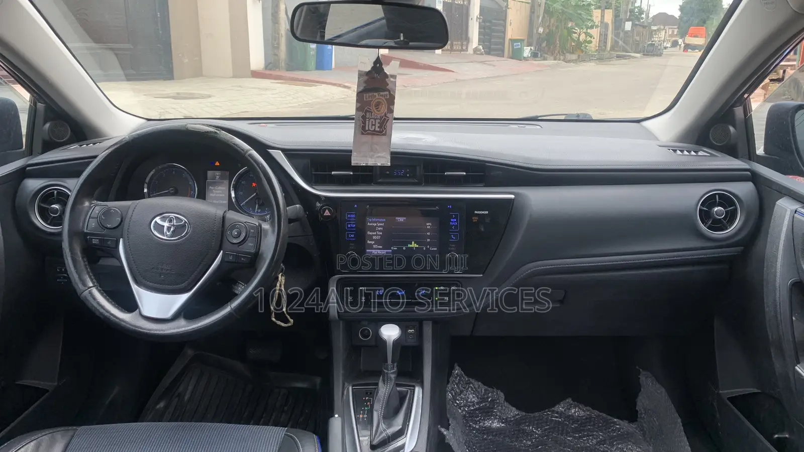 Toyota Corolla 2017 Black