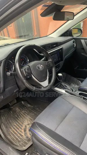 Toyota Corolla 2017 Black