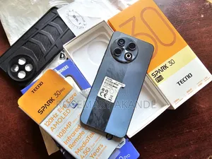 Tecno Spark 30 Pro 128 GB Black