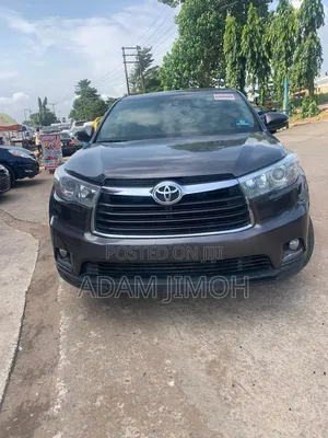 Toyota Highlander LE 4x2 (2.7L 4cyl 6A) 2016 Gray
