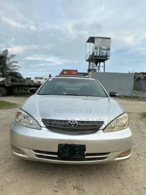 Toyota Camry 2004 Silver
