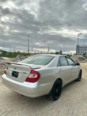 Toyota Camry 2004 Silver