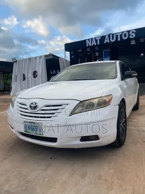 Toyota Camry LE 4dr Sedan (2.5L 4cyl 6AM) 2010 White