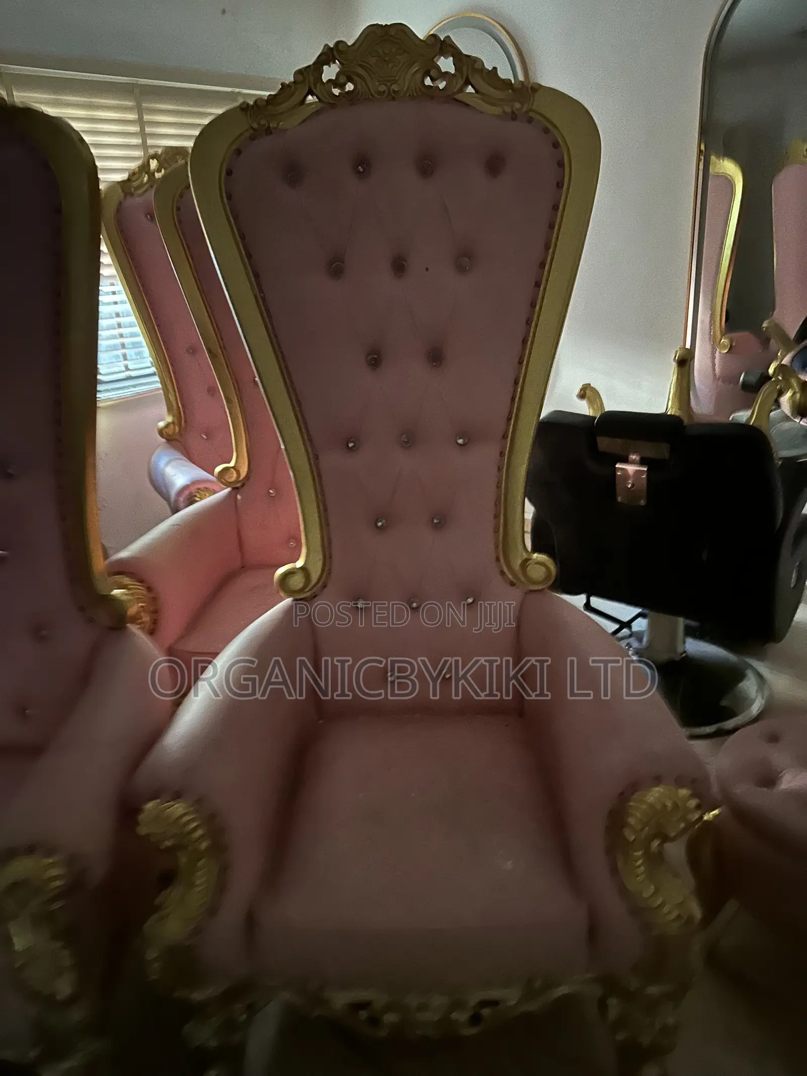 Royal Throne Chairs