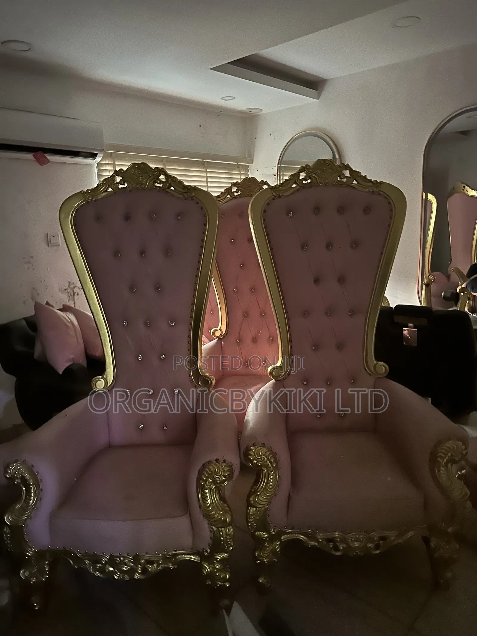 Royal Throne Chairs