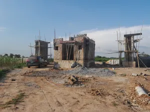 Hutu Abuja Terrace Duplex With Bq Plot