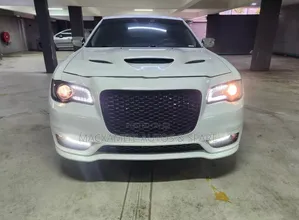 Chrysler 300C 2014 White