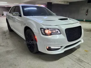 Chrysler 300C 2014 White