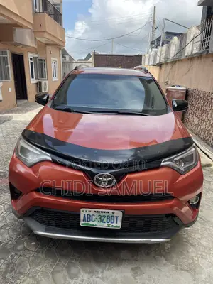 Toyota RAV4 2017 Orange