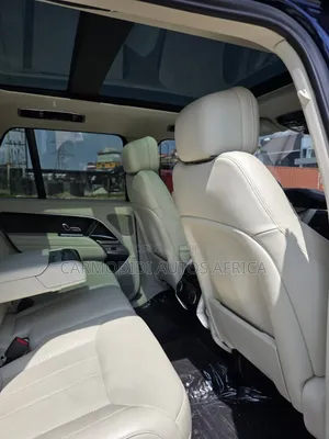 Land Rover Range Rover Vogue 2023 Blue