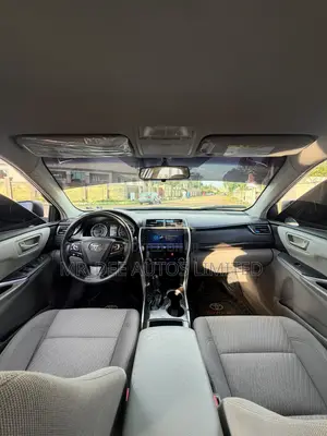 Toyota Camry 2016 Silver