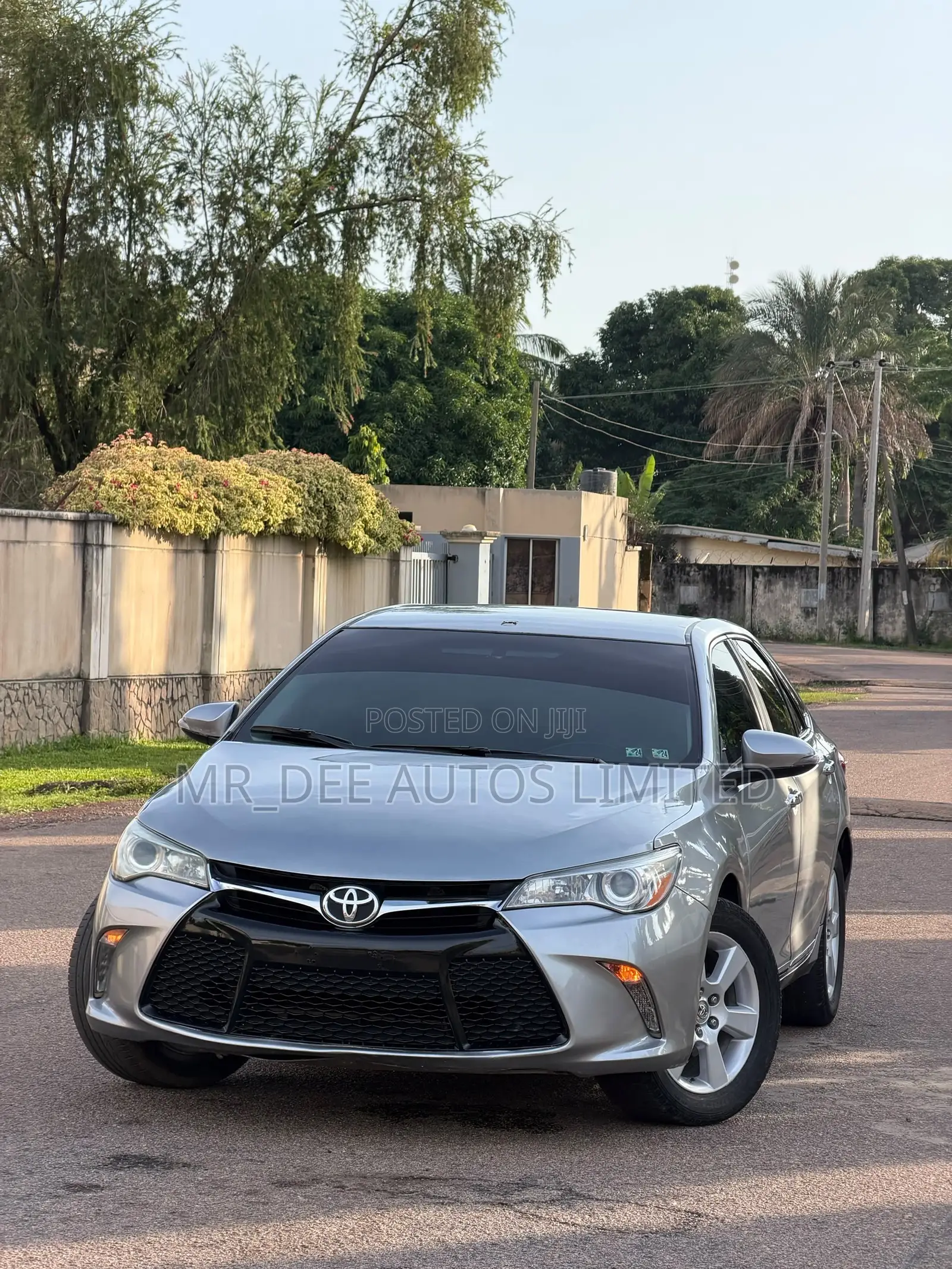 Toyota Camry 2016 Silver