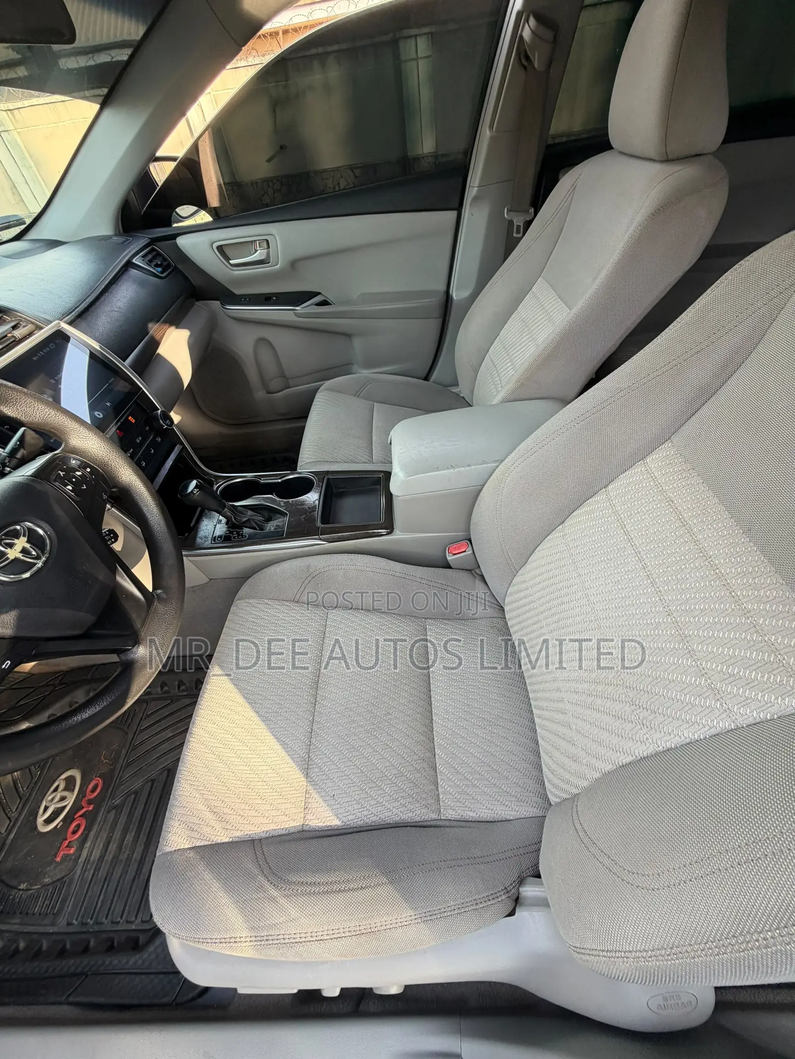 Toyota Camry 2016 Silver