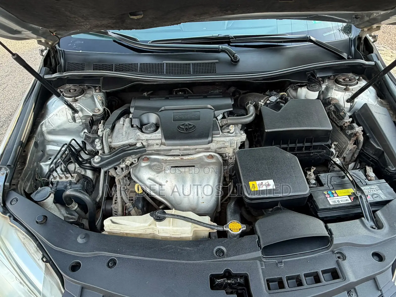 Toyota Camry 2016 Silver