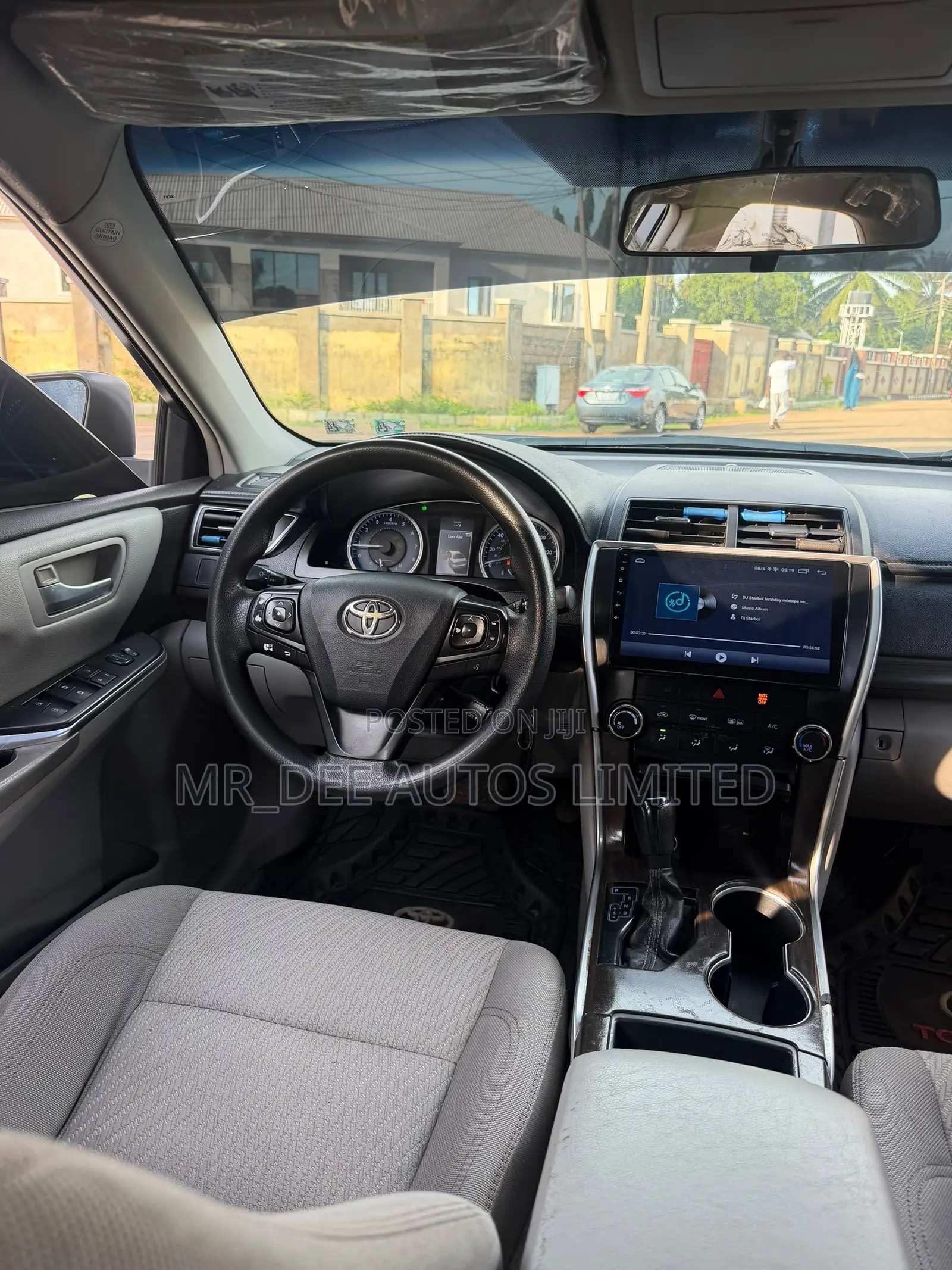 Toyota Camry 2016 Silver