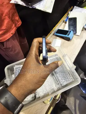 Apple iPhone 15 Pro 128 GB Blue