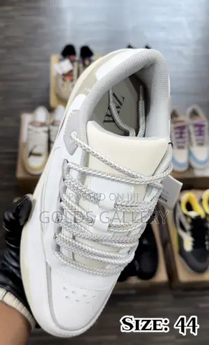 Multi Piece Sneaker (USA)