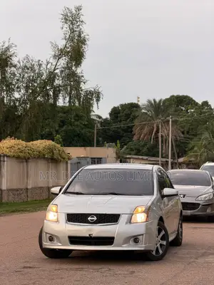 Nissan Sentra 2012 Silver