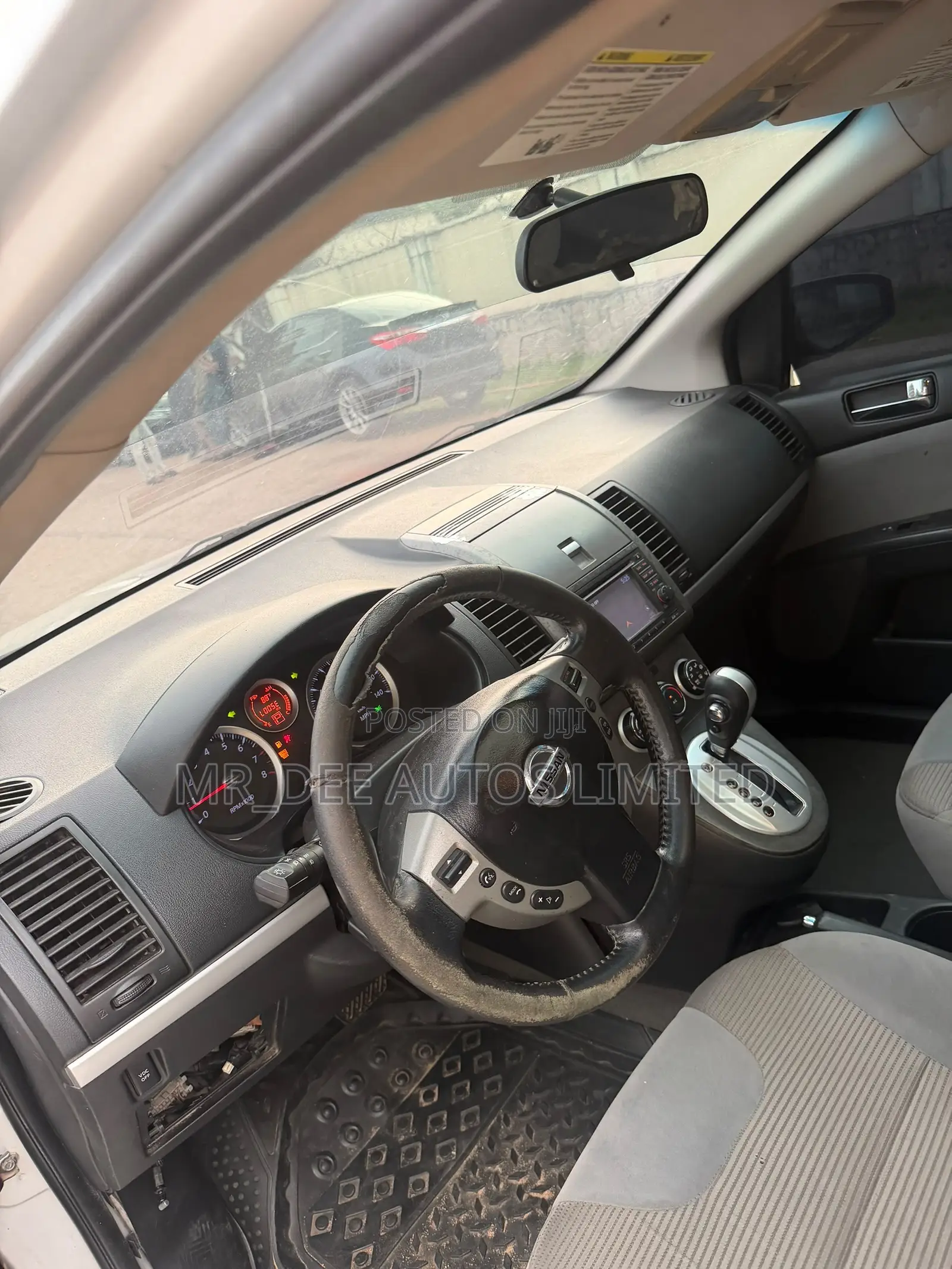 Nissan Sentra 2012 Silver