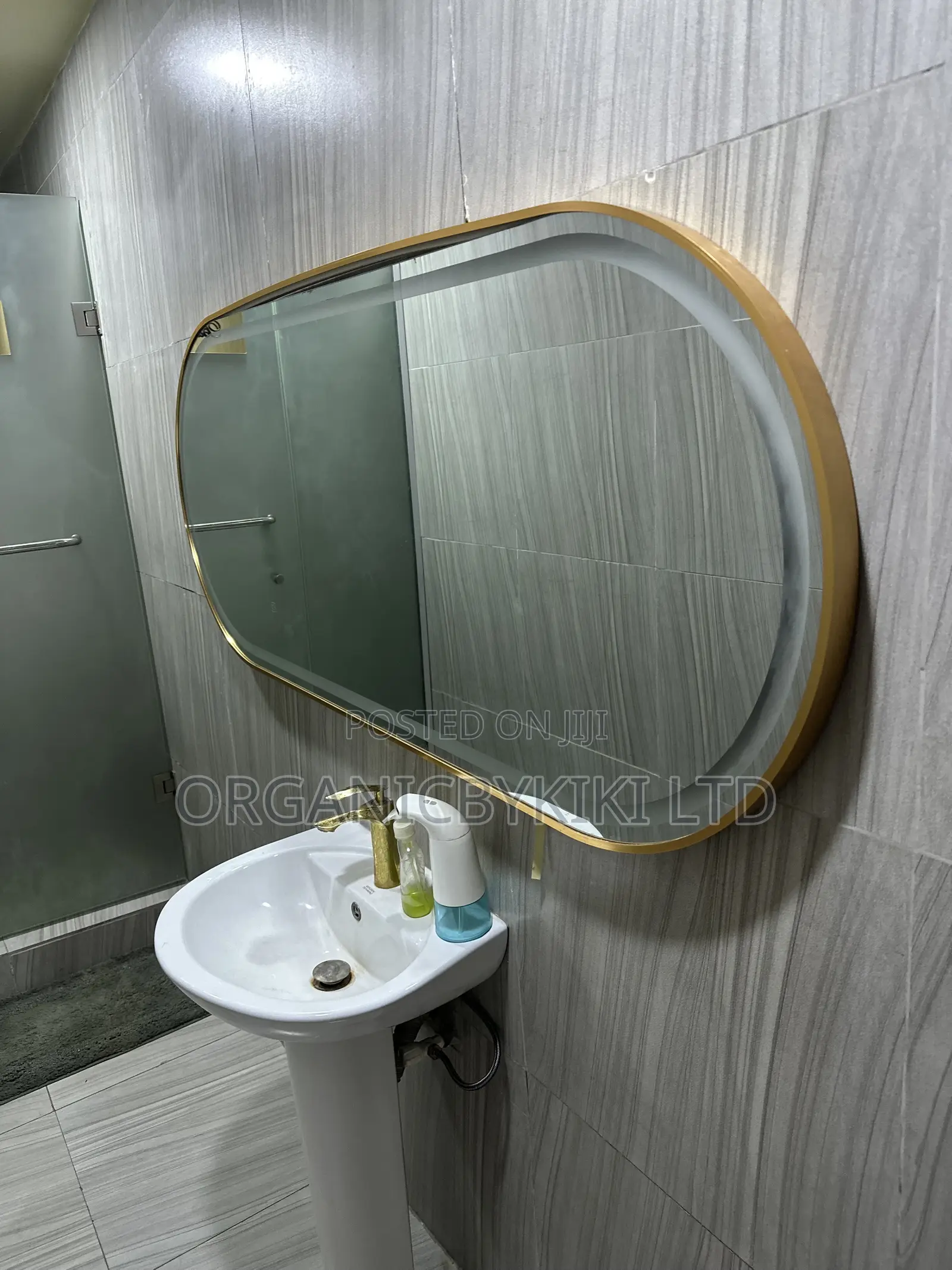 Mirror - Oval Long Golden Luxurious Mirror