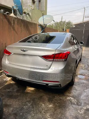 Hyundai Genesis 2016 Silver