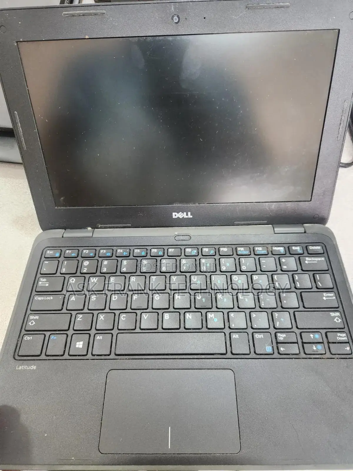 Laptop Dell Latitude 3180 4GB Intel SSD 640GB