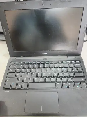 Laptop Dell Latitude 3180 4GB Intel SSD 640GB