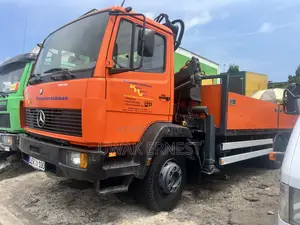 818 Benz Truck