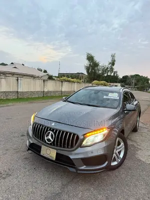 Mercedes-Benz GLA 250 2016 Gray
