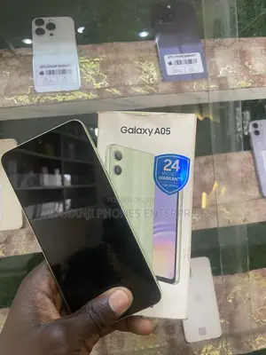 New Samsung Galaxy A05 64 GB Green