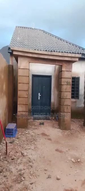 5bdrm Duplex in Owerri for sale