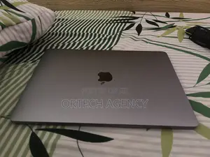 Laptop Apple MacBook Pro 2017 8GB Intel Core i5 SSD 256GB