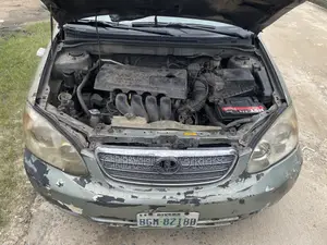 Toyota Corolla LE 2005 Green