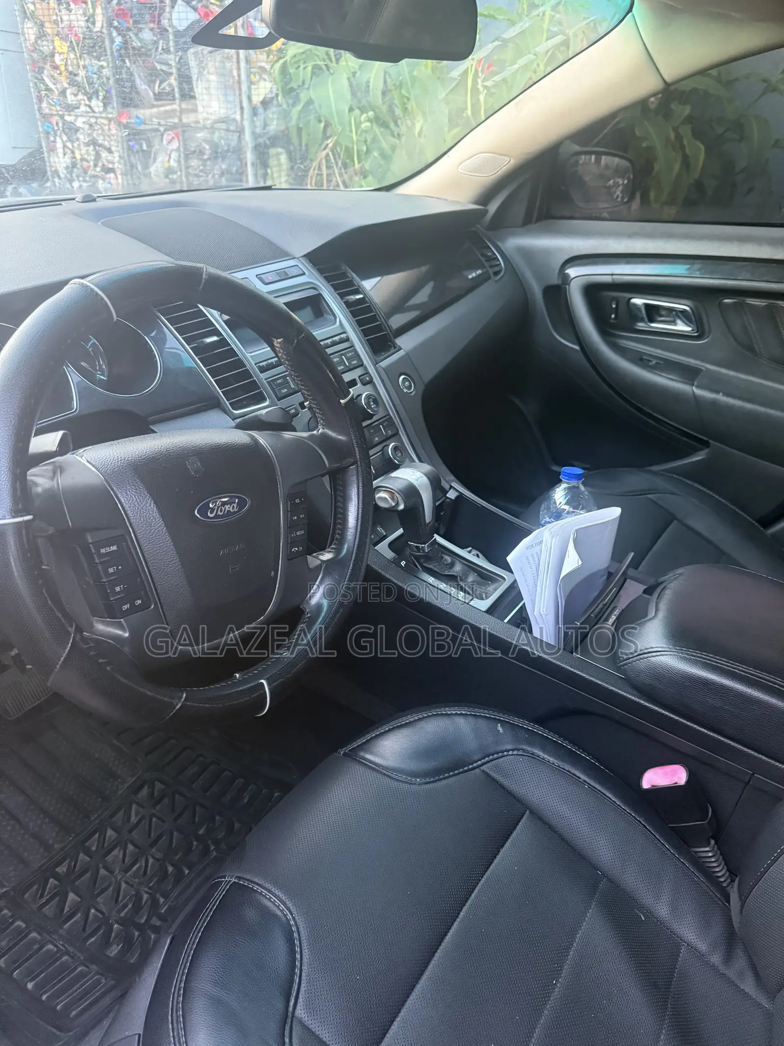 Ford Taurus Limited 2012 White